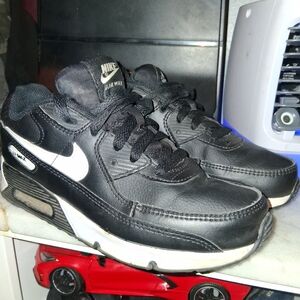 Nike Air Max Men's Black and White Sneakers